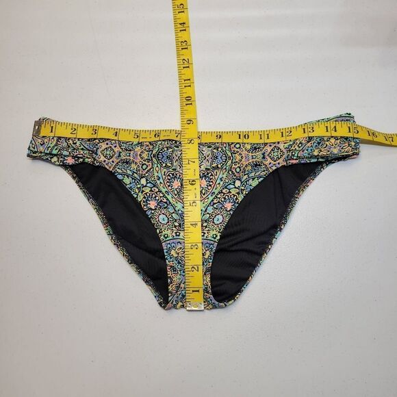 Victoria's Secret Bikini The Getaway Halter and Knockout Bottoms Ruched - Picture 11 of 15